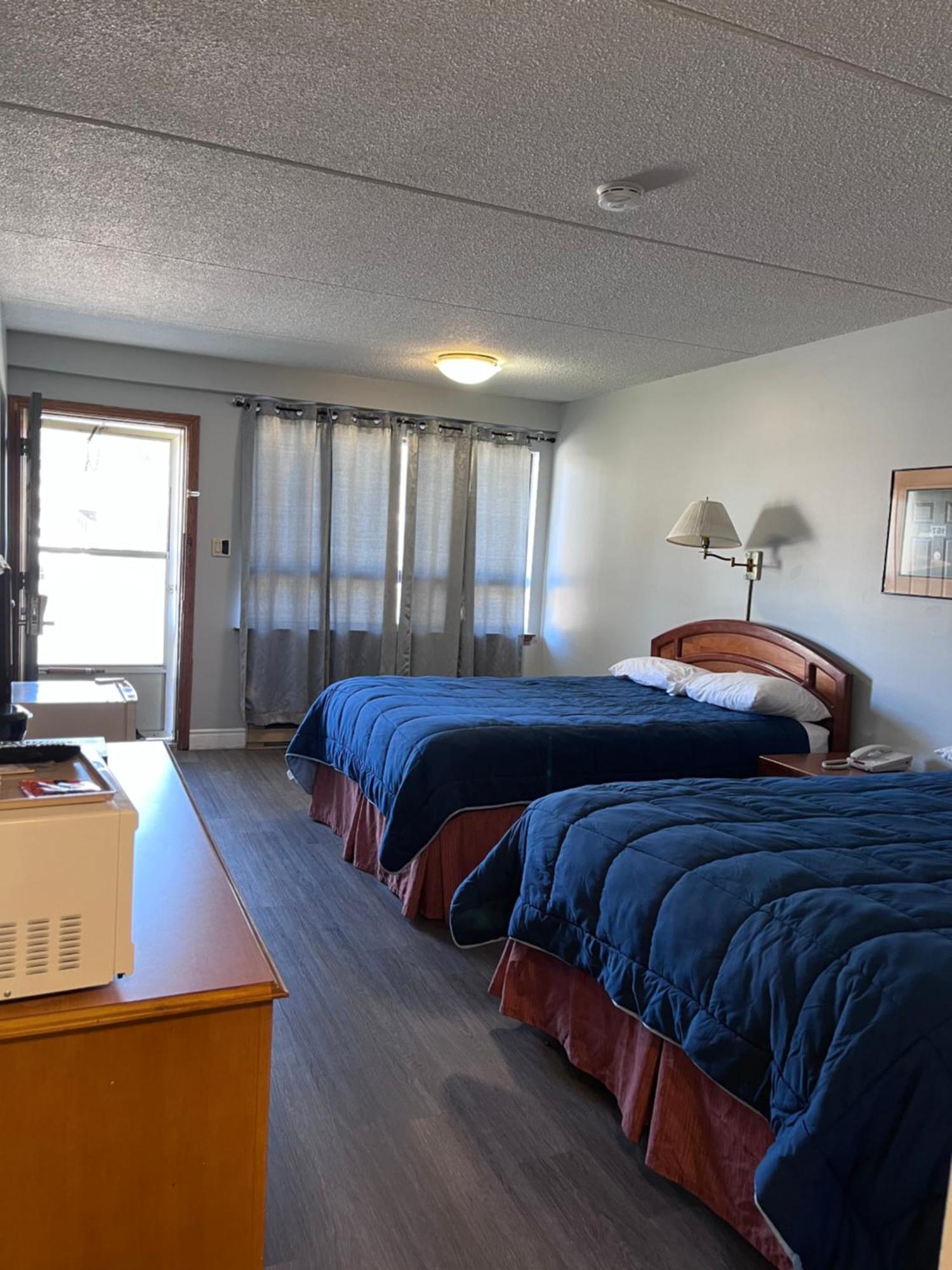 Knights Inn - Park Villa Motel, Midland Exterior foto