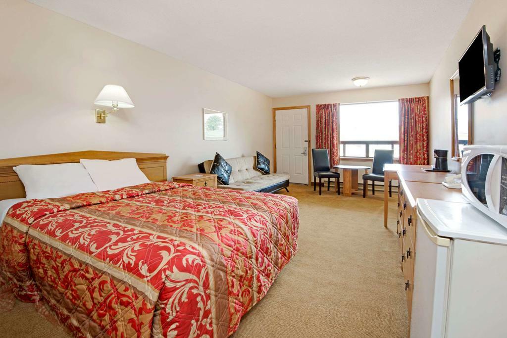 Knights Inn - Park Villa Motel, Midland Zimmer foto